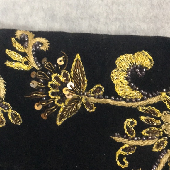 VELVET Occasion Handbag with Intricate Beading Looks Expensive Made in India - Picture 5 of 16